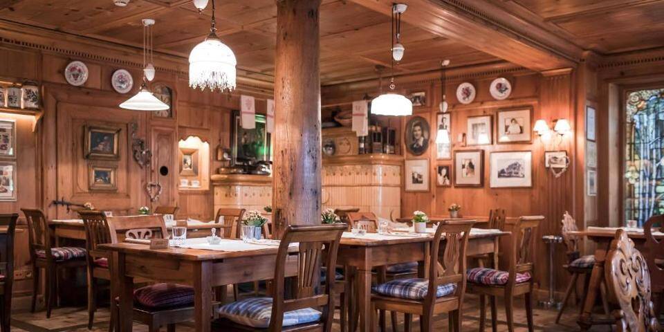 restaurant