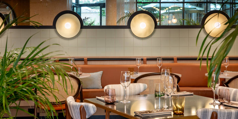 restaurant