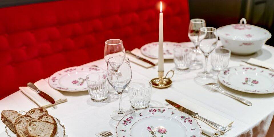 restaurant