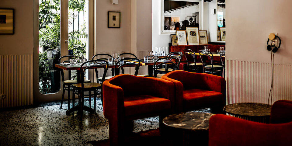 restaurant