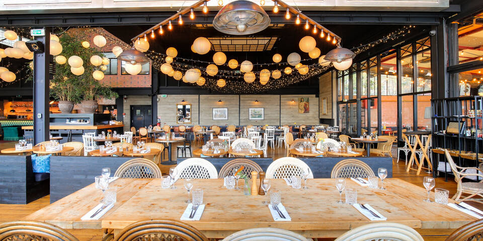 restaurant