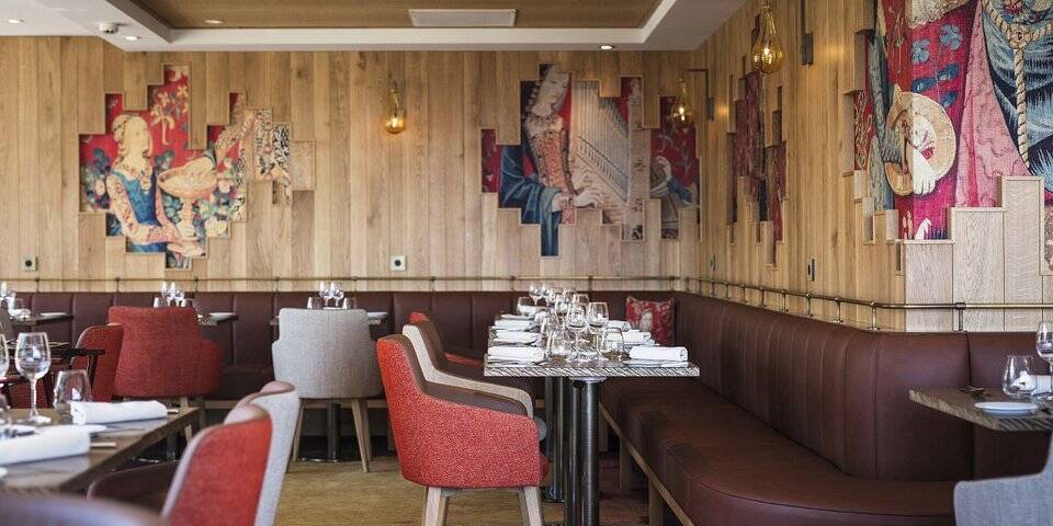 restaurant