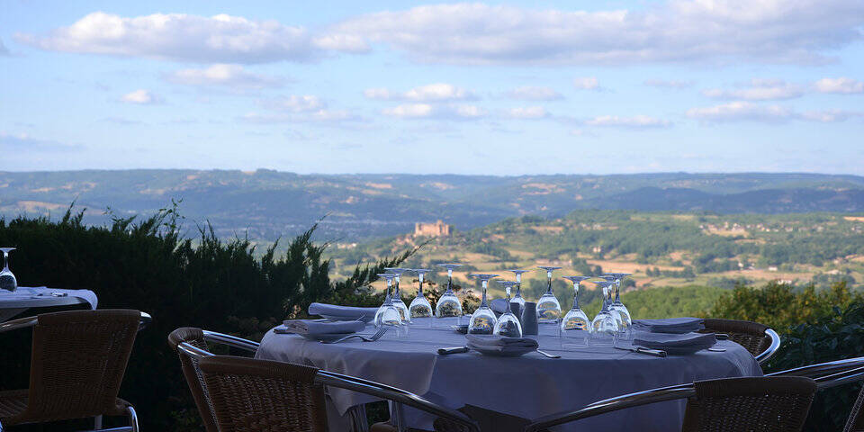 restaurant
