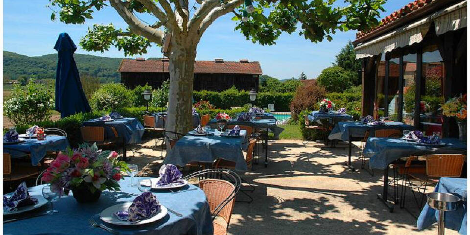restaurant
