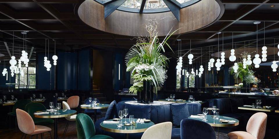 restaurant