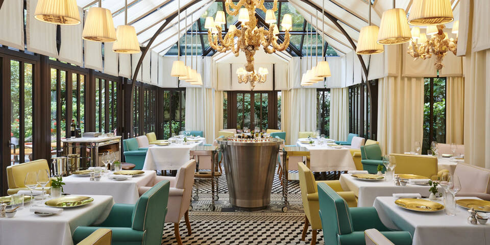 restaurant