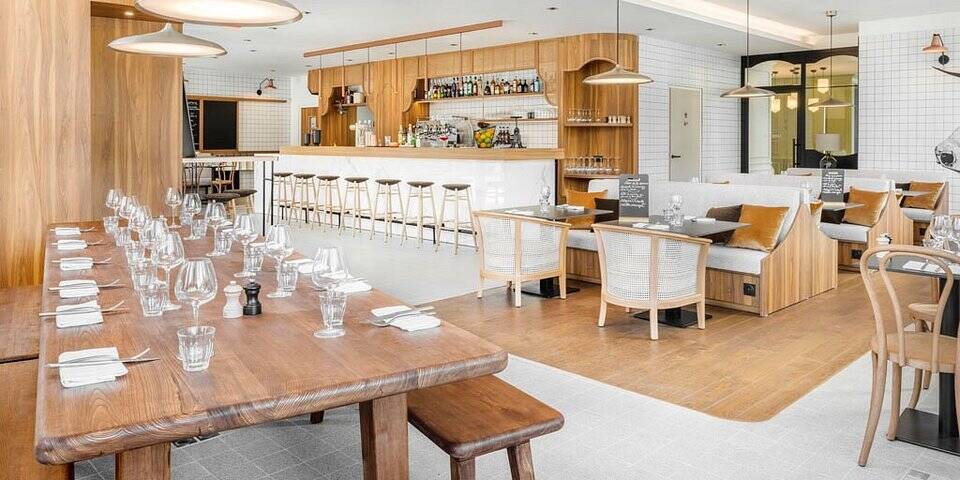 restaurant