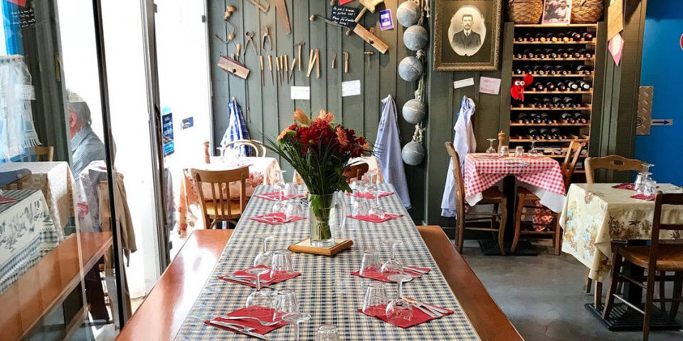 restaurant