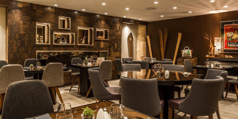 restaurant