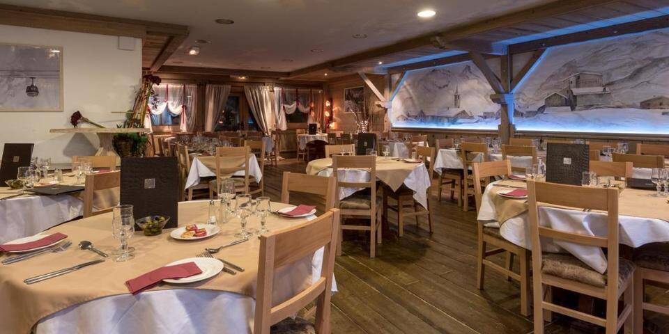 restaurant