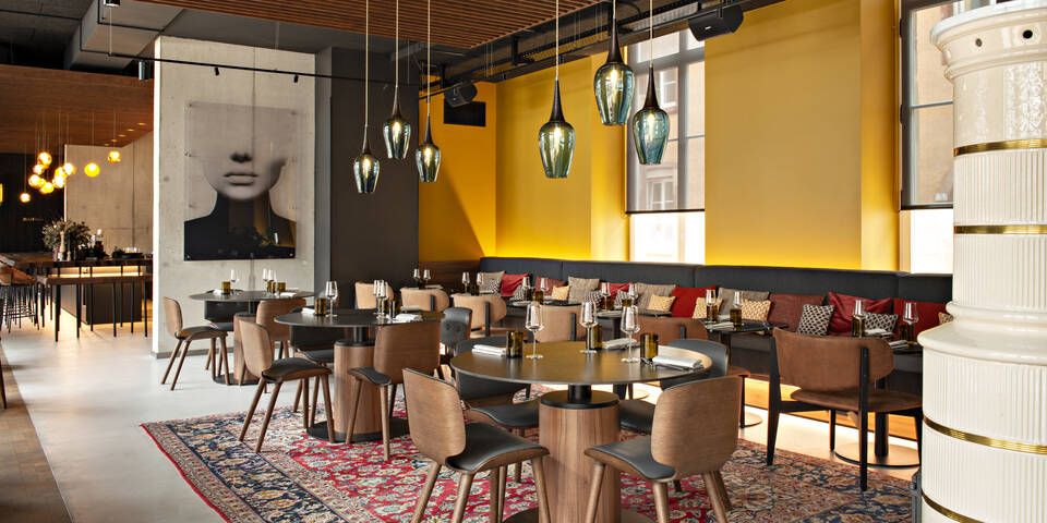 restaurant
