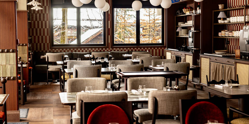 restaurant