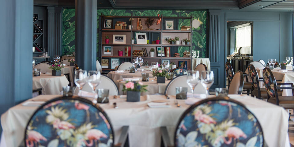 restaurant
