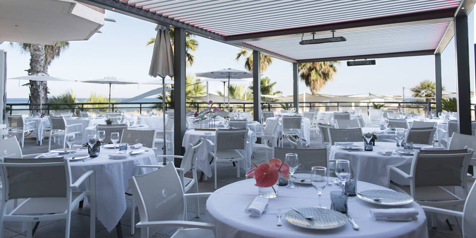 restaurant