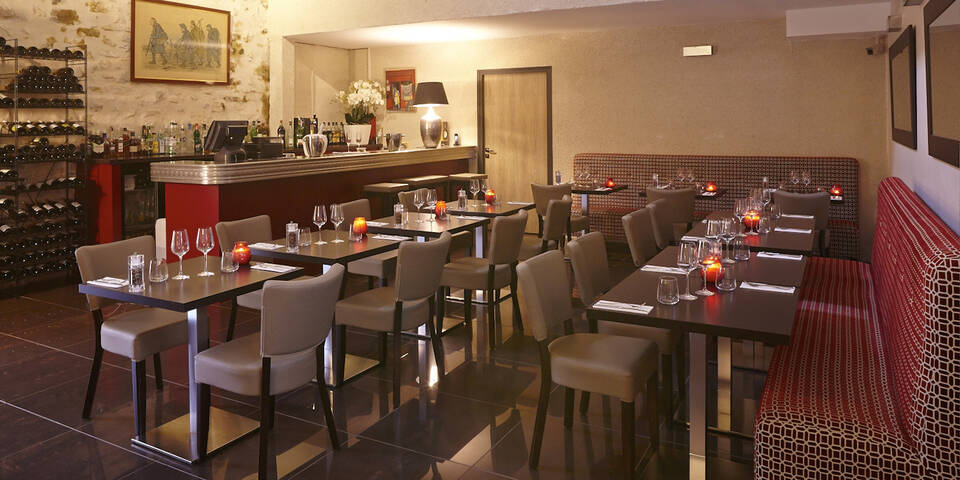 restaurant