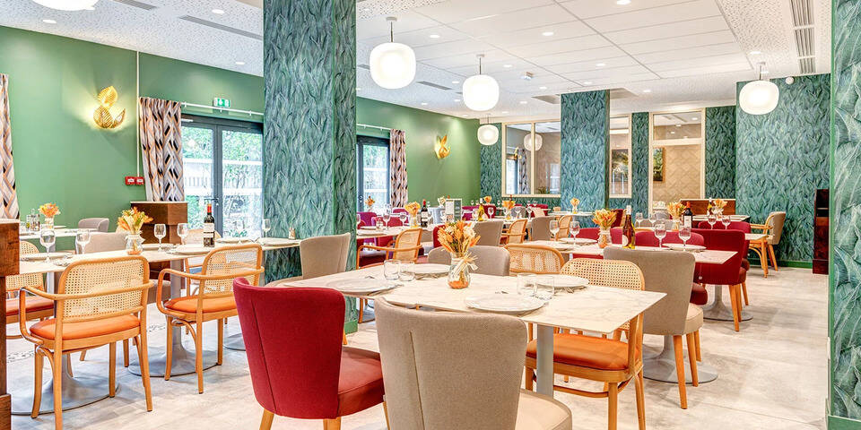 restaurant
