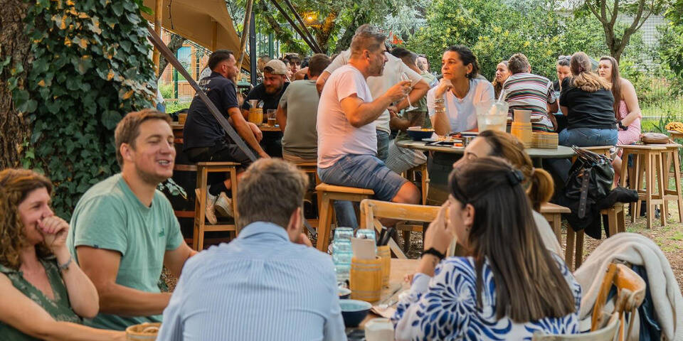 restaurant