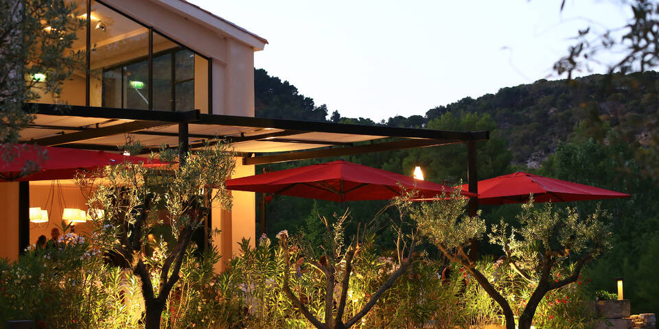 restaurant