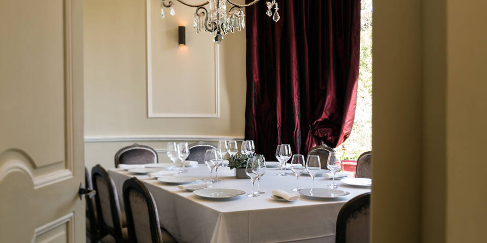 restaurant