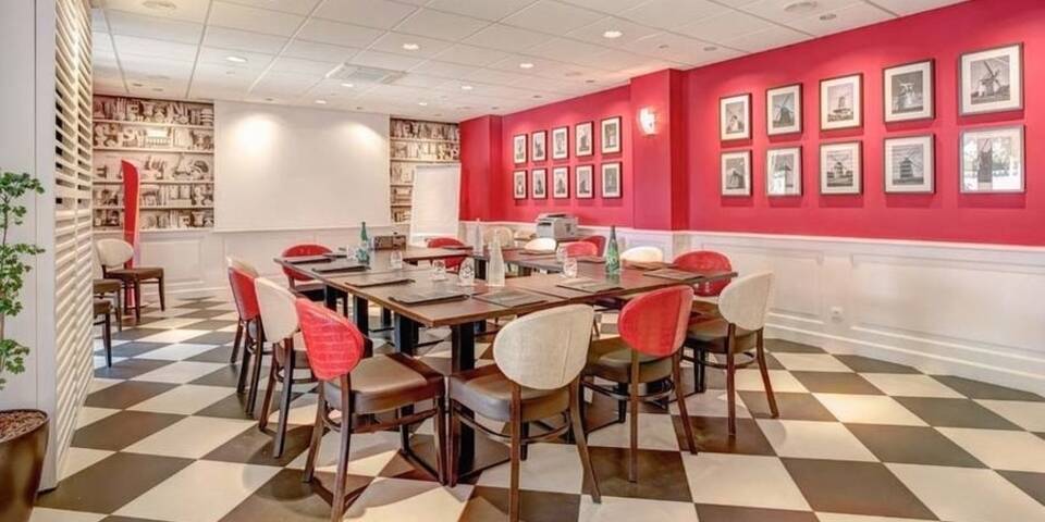 restaurant