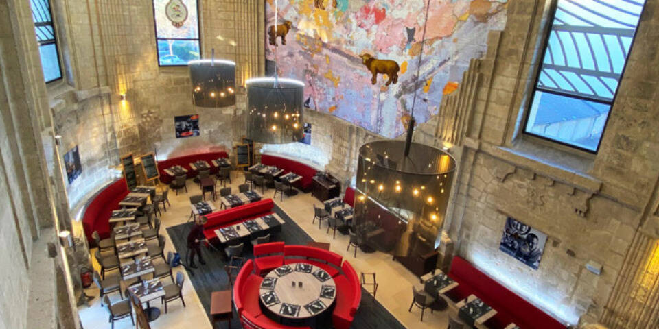 restaurant