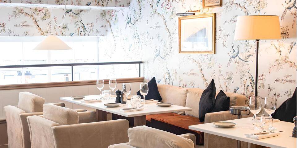 restaurant