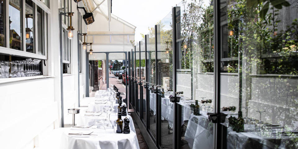 restaurant