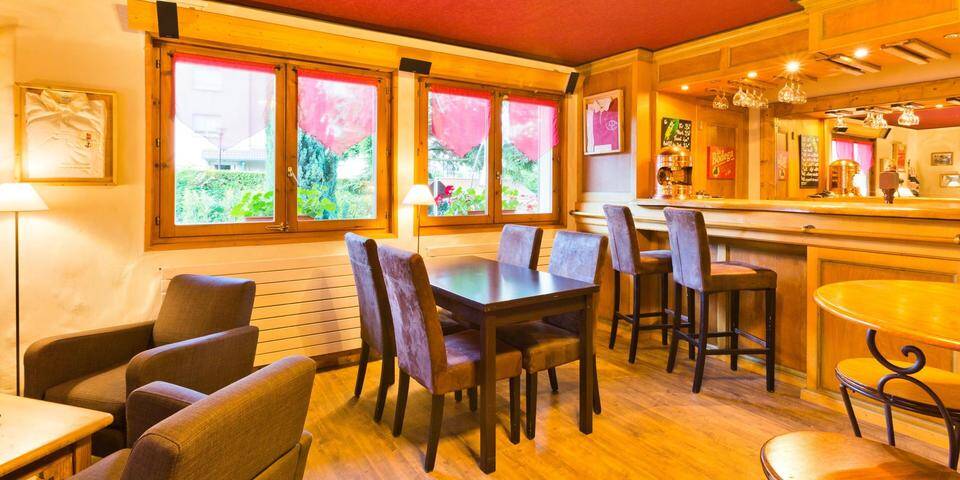 restaurant