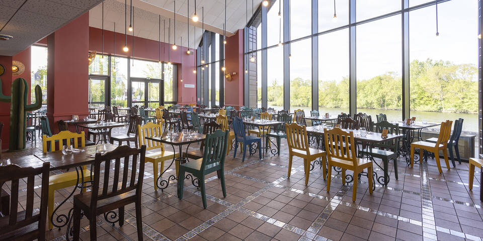 restaurant