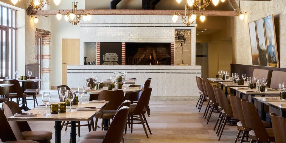 restaurant