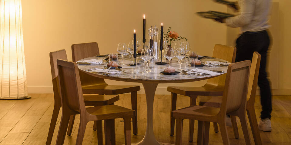restaurant
