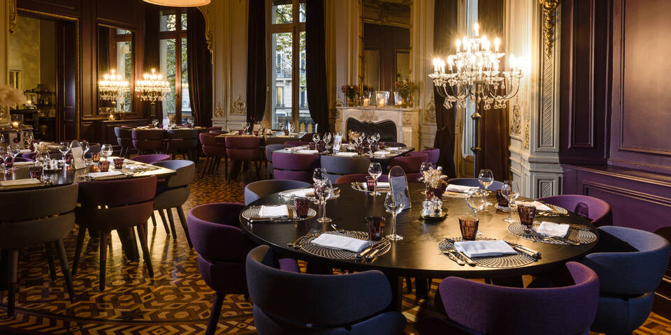 restaurant
