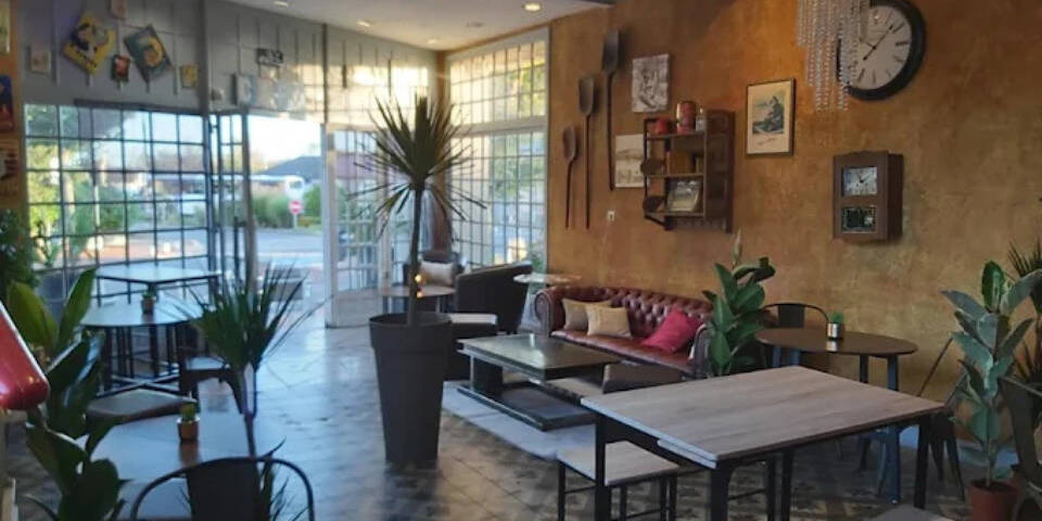 restaurant
