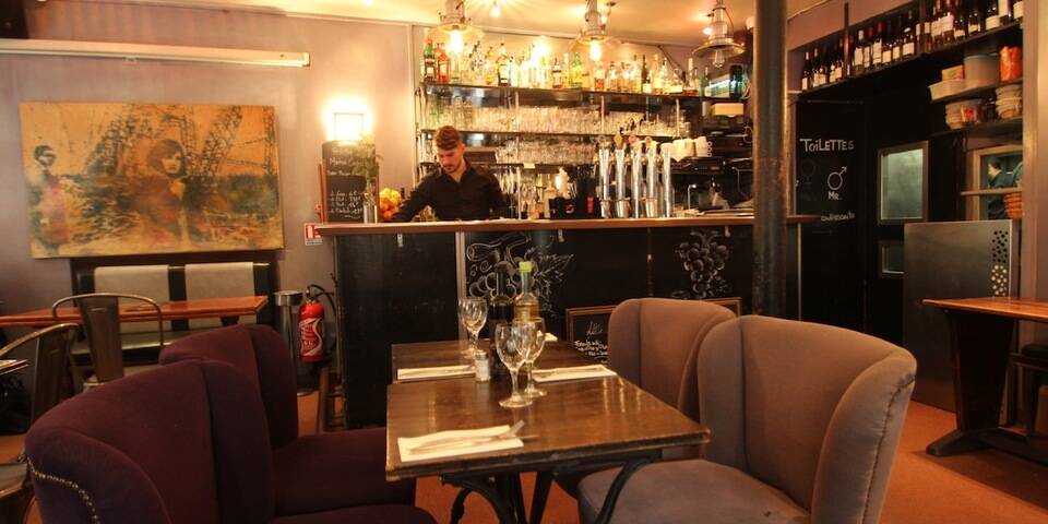 restaurant
