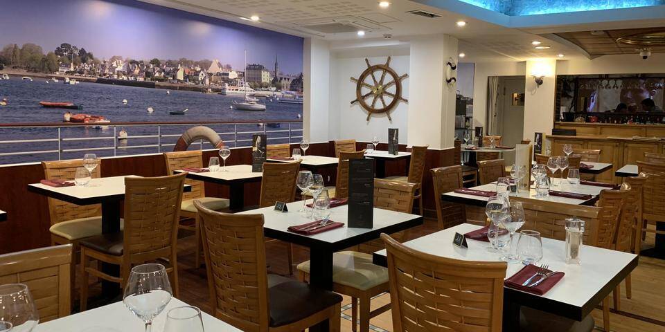 restaurant