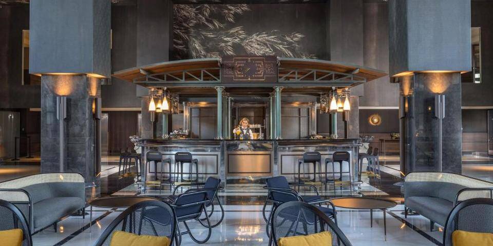 restaurant