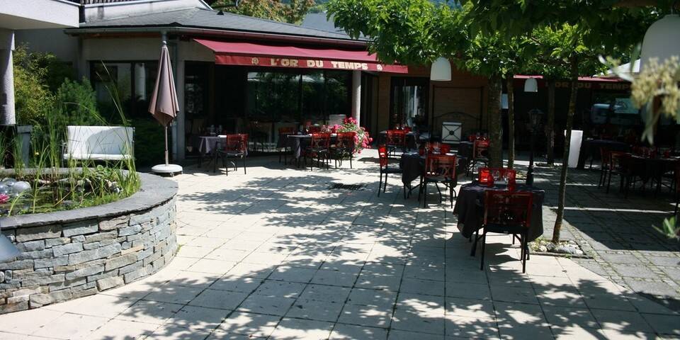 restaurant