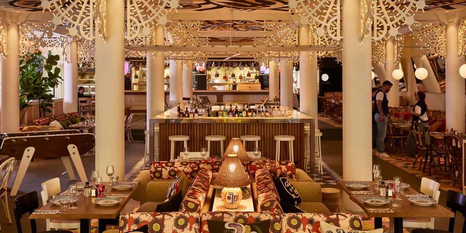 restaurant