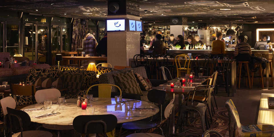 restaurant
