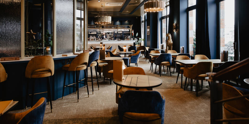 restaurant
