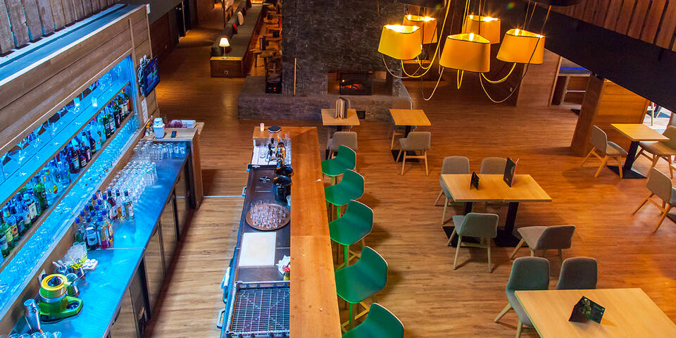 restaurant