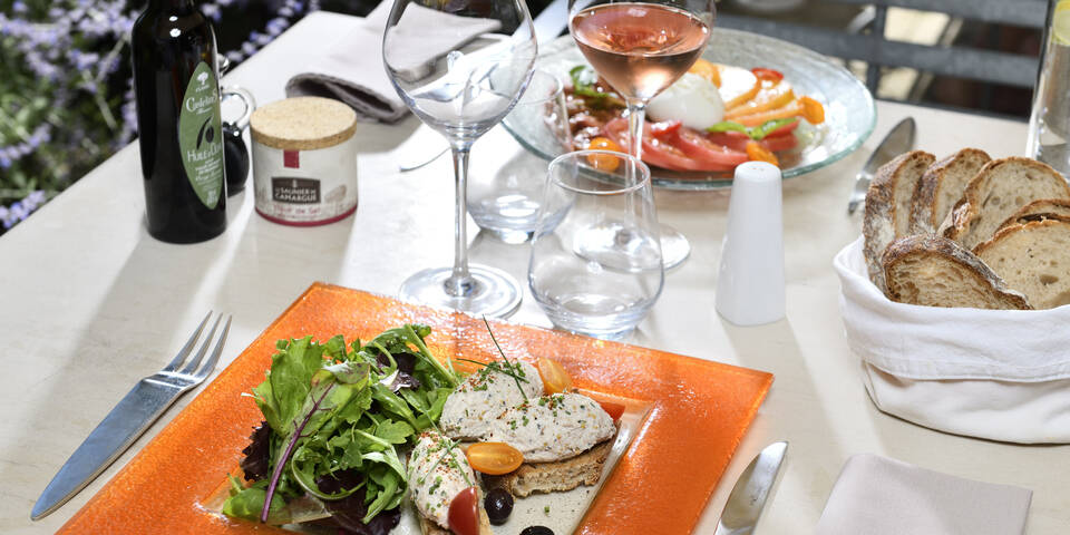 restaurant