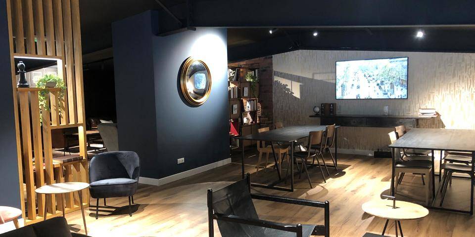 restaurant