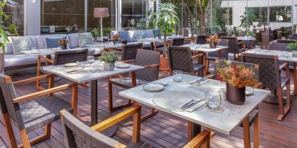 restaurant