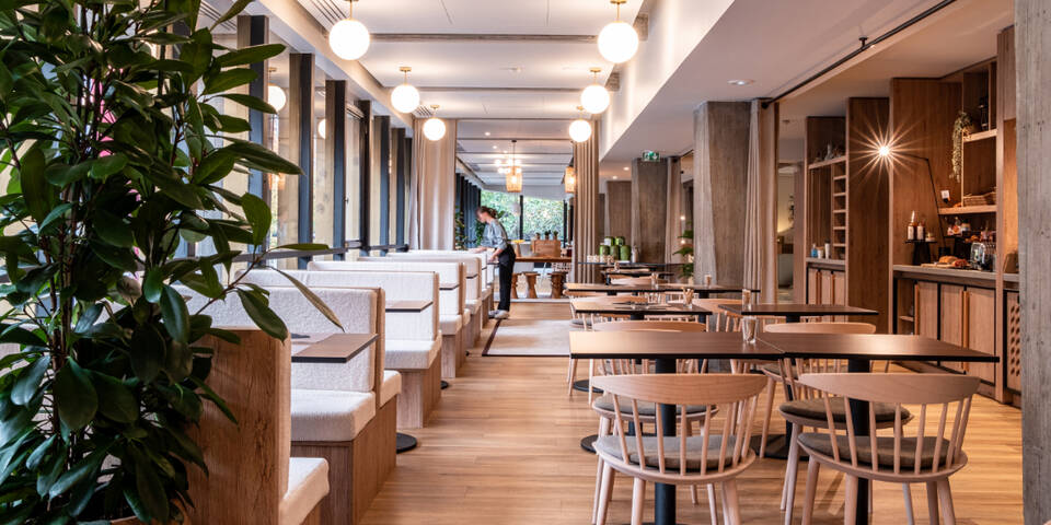 restaurant