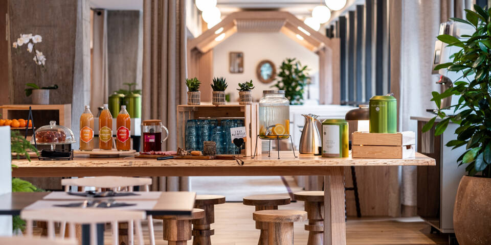 restaurant