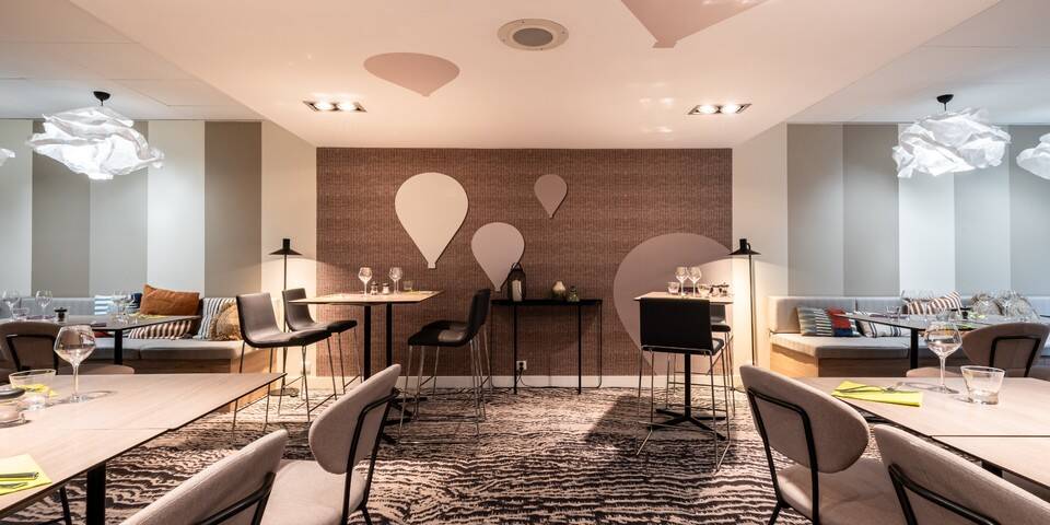restaurant
