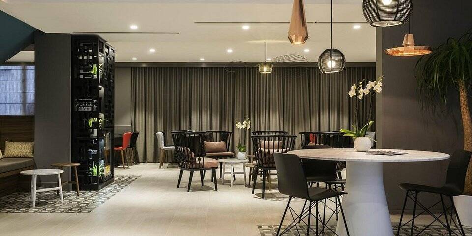restaurant