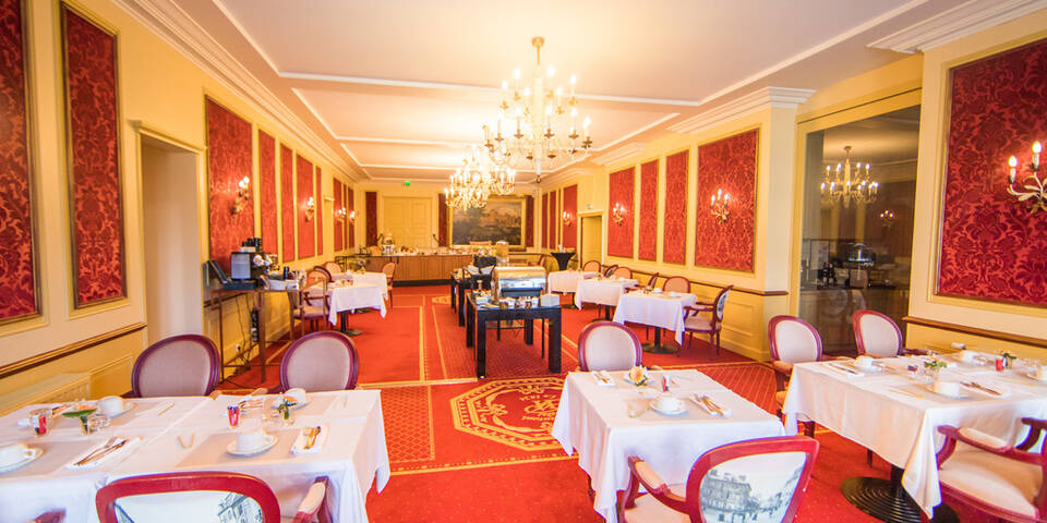 restaurant
