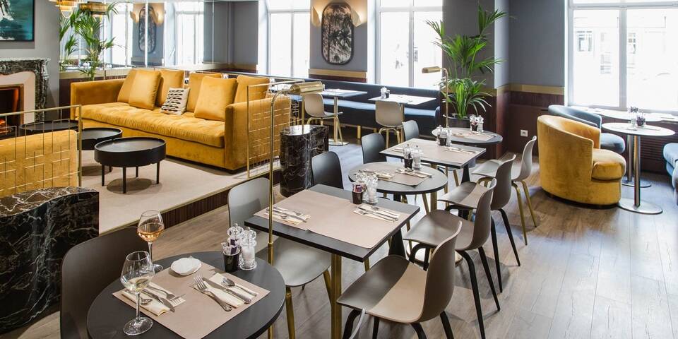restaurant